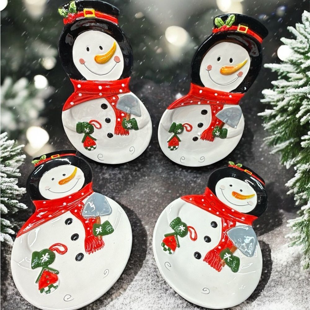 Snowman Themed Dinnerware Set